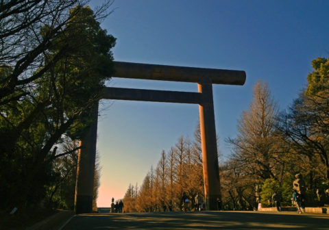 Yasukuni Shrine / Chidorigafuchi Moat Promenade